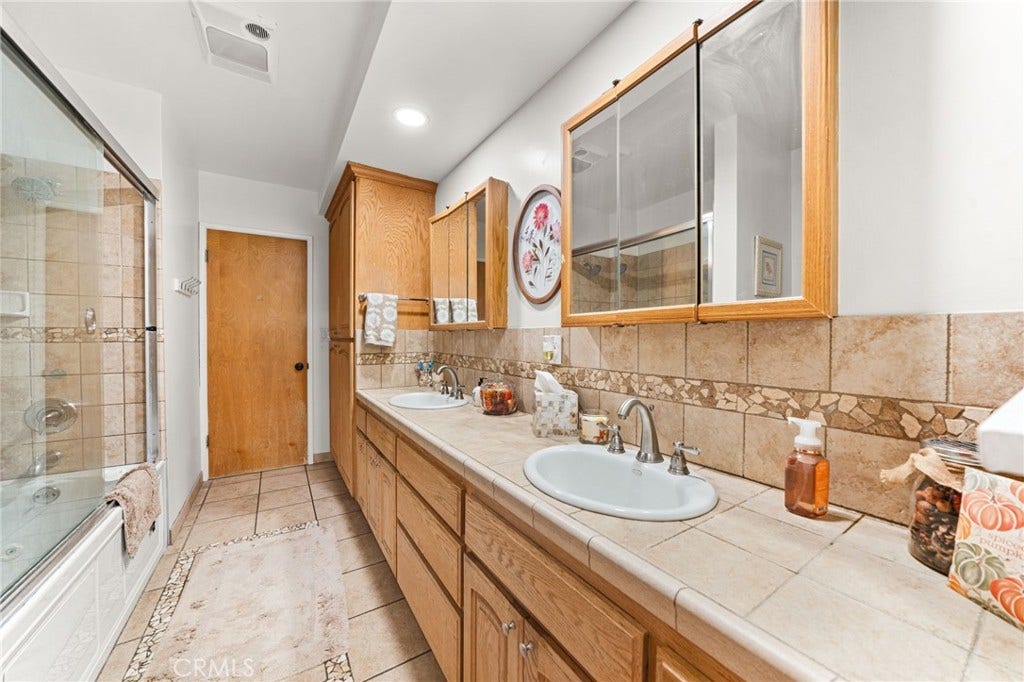 6614 Summit, Highland, CA 92346 6614 Summit, Highland, CA 92346