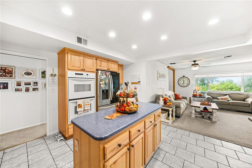 6614 Summit, Highland, CA 92346 6614 Summit, Highland, CA 92346