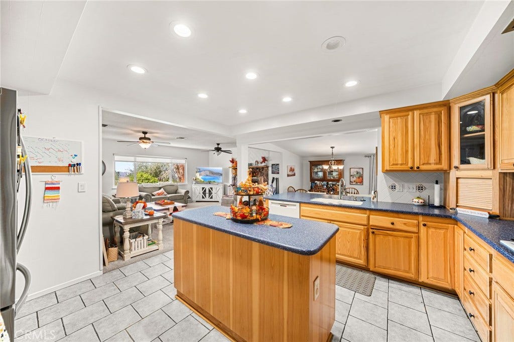 6614 Summit, Highland, CA 92346 6614 Summit, Highland, CA 92346