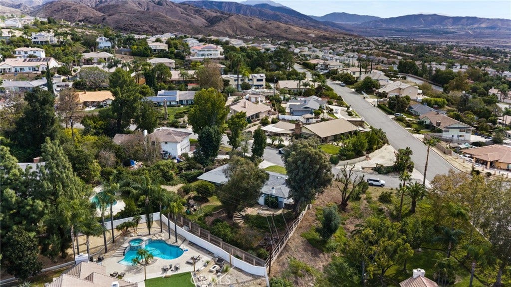 6614 Summit, Highland, CA 92346 6614 Summit, Highland, CA 92346