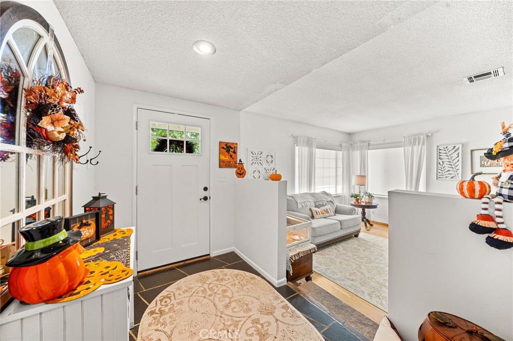 6614 Summit, Highland, CA 92346 6614 Summit, Highland, CA 92346