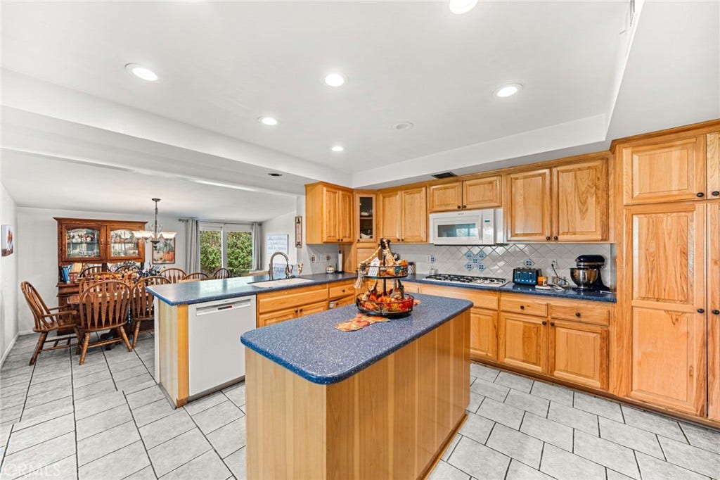 6614 Summit, Highland, CA 92346 6614 Summit, Highland, CA 92346