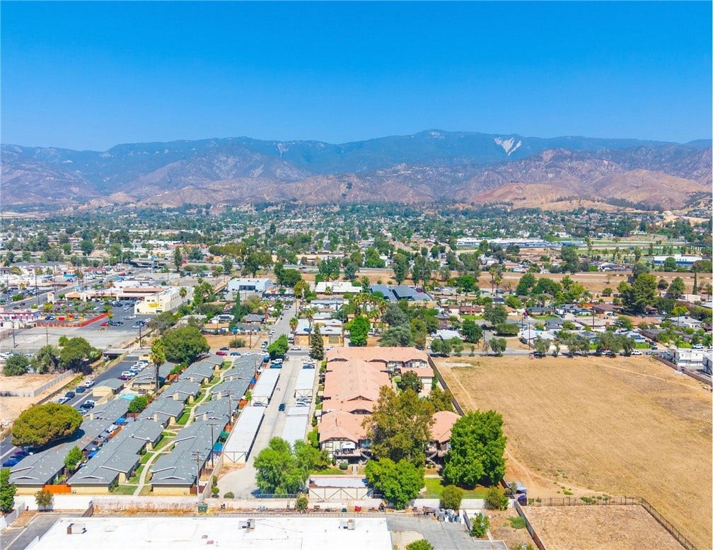 1683 Pumalo Street, San Bernardino, CA 92404 1683 Pumalo Street, San Bernardino, CA 92404