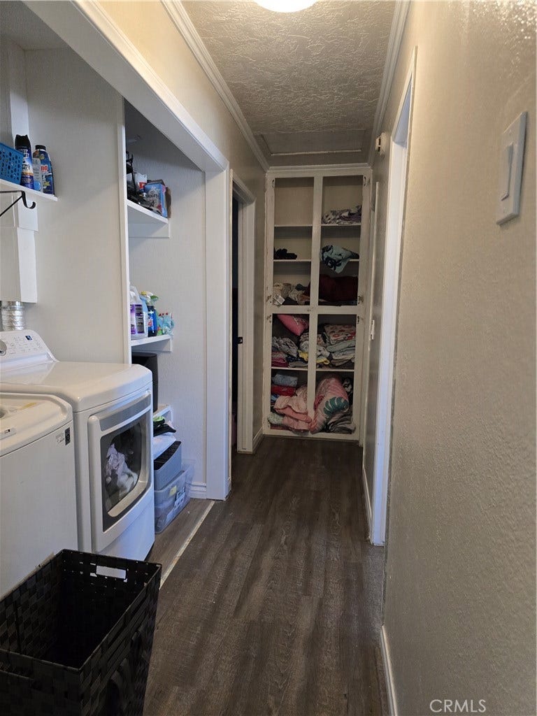 9168 Espada Avenue, Hesperia, CA 92345 Hall way