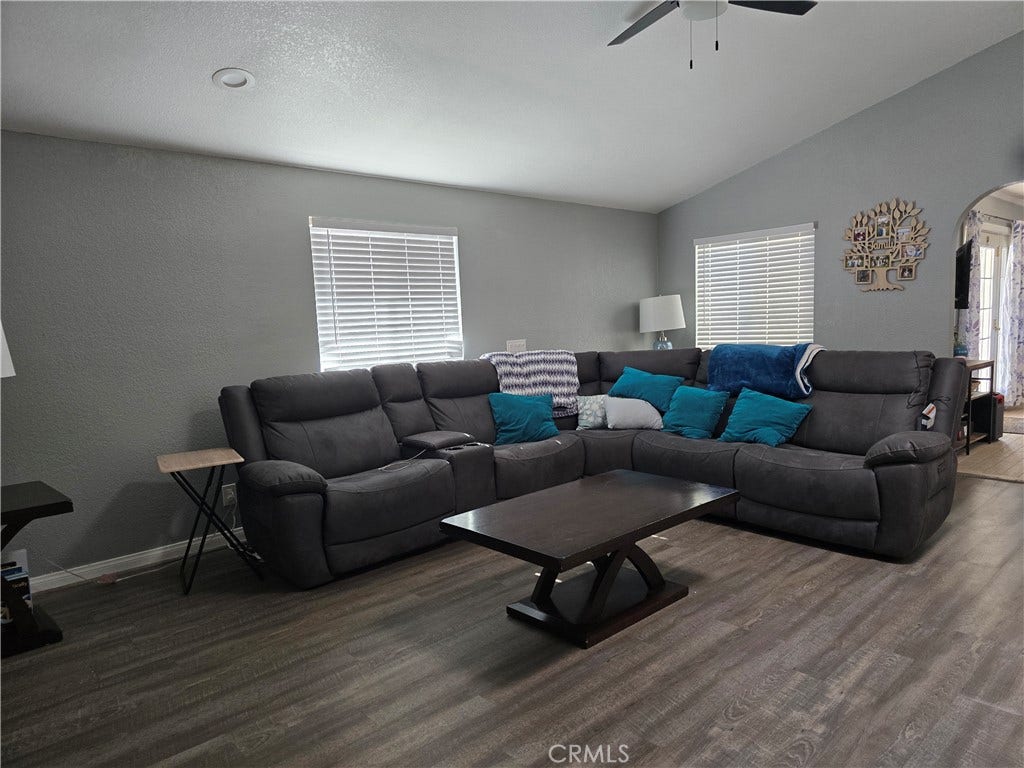 9168 Espada Avenue, Hesperia, CA 92345 Living Room