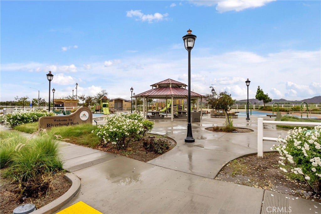 11908 Confluence Dr, Jurupa Valley, CA 91752