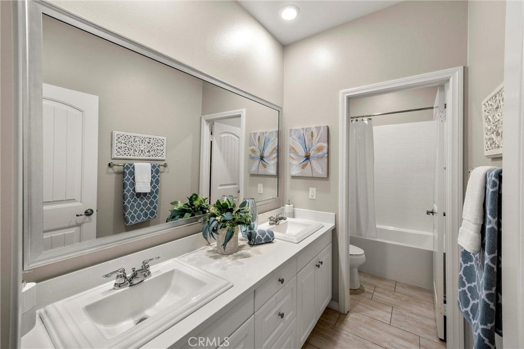 11908 Confluence Dr, Jurupa Valley, CA 91752