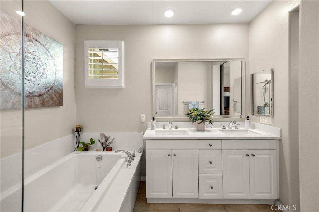 11908 Confluence Dr, Jurupa Valley, CA 91752