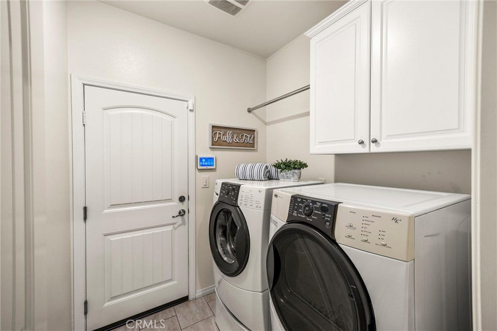 11908 Confluence Dr, Jurupa Valley, CA 91752