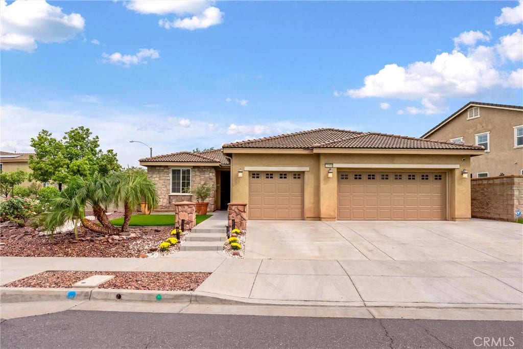 11908 Confluence Dr, Jurupa Valley, CA 91752
