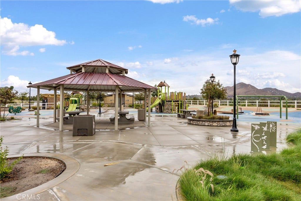 11908 Confluence Dr, Jurupa Valley, CA 91752