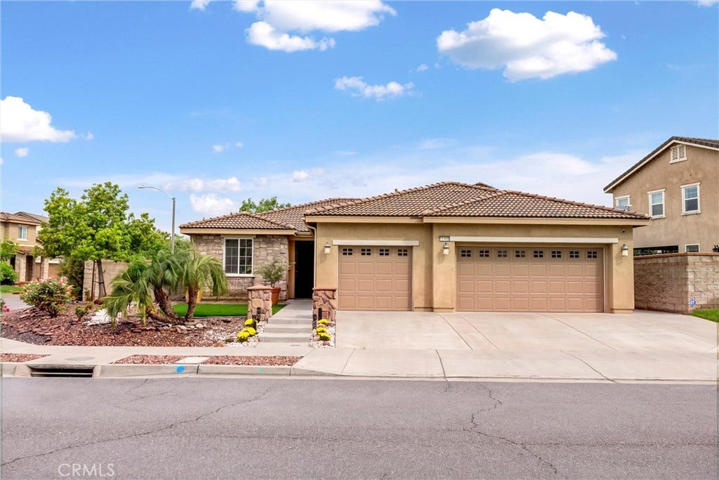 11908 Confluence Dr, Jurupa Valley, CA 91752