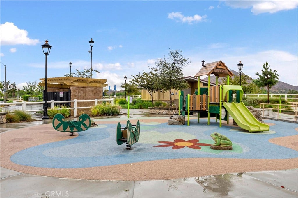 11908 Confluence Dr, Jurupa Valley, CA 91752