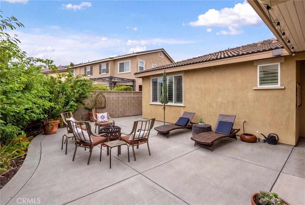 11908 Confluence Dr, Jurupa Valley, CA 91752