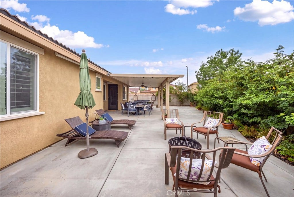 11908 Confluence Dr, Jurupa Valley, CA 91752