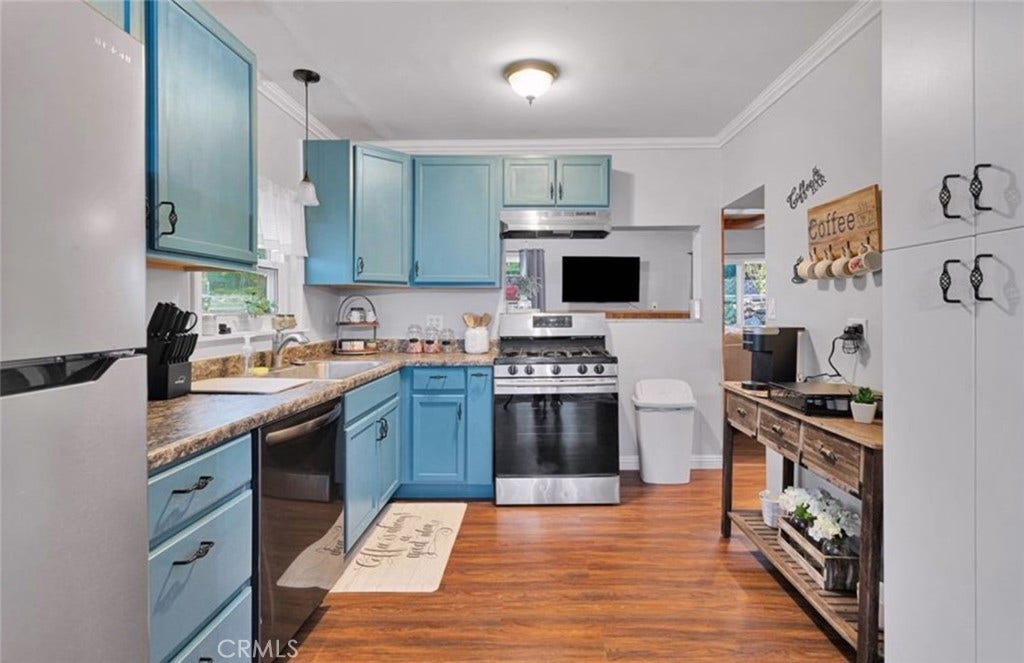 1056 Eagle, Wrightwood, CA 92397 1056 Eagle, Wrightwood, CA 92397