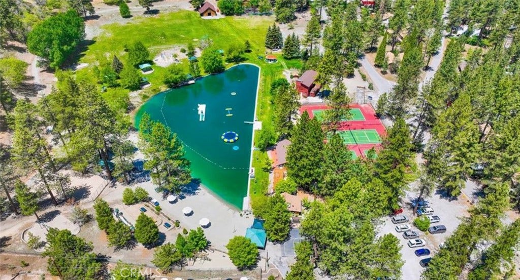 1056 Eagle, Wrightwood, CA 92397 1056 Eagle, Wrightwood, CA 92397