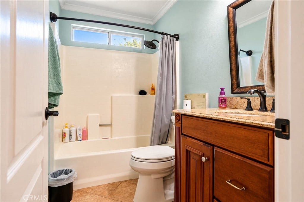 1317 Altura, San Clemente, CA 92673 Bathroom 2