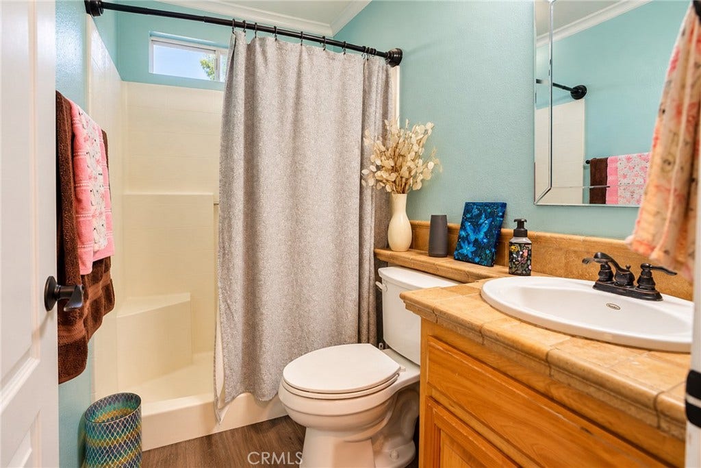 1317 Altura, San Clemente, CA 92673 Bathroom 3