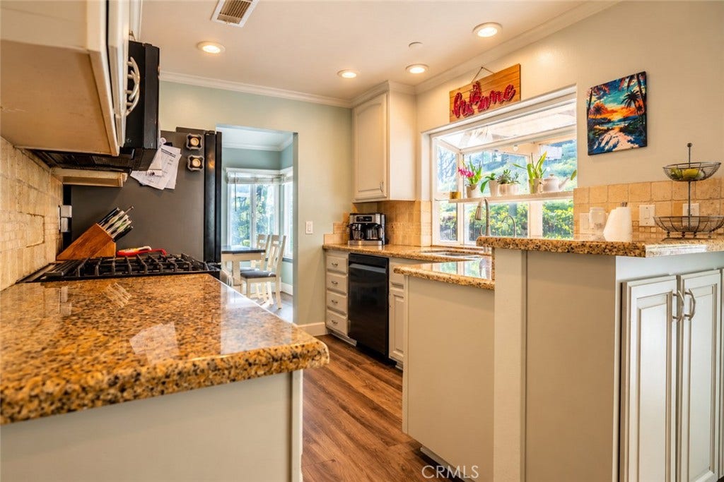 1317 Altura, San Clemente, CA 92673 Kitchen