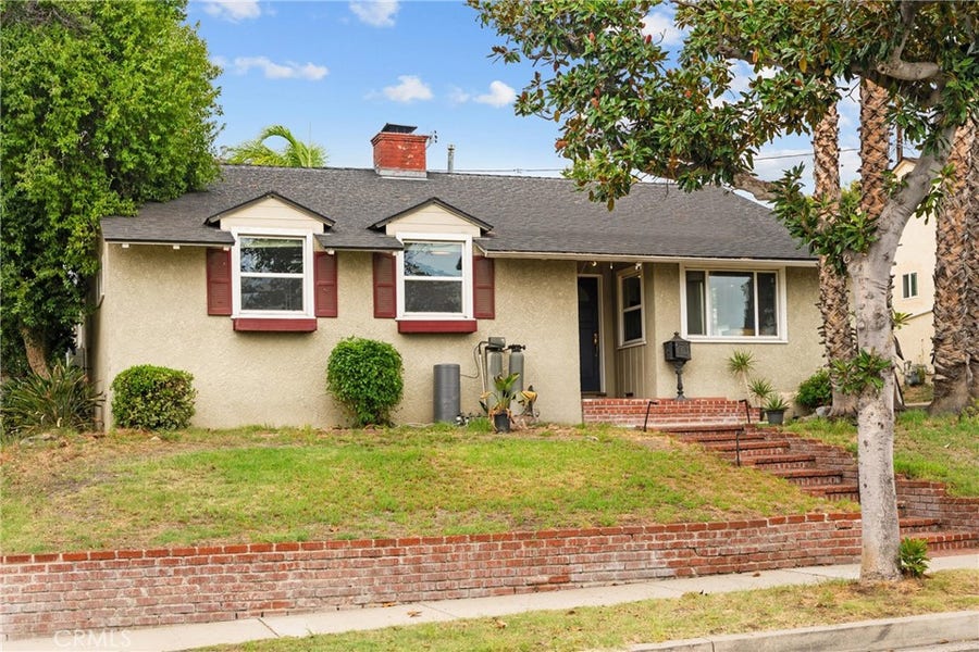 Property photo for 1912 N Kenneth Rd, Burbank, CA