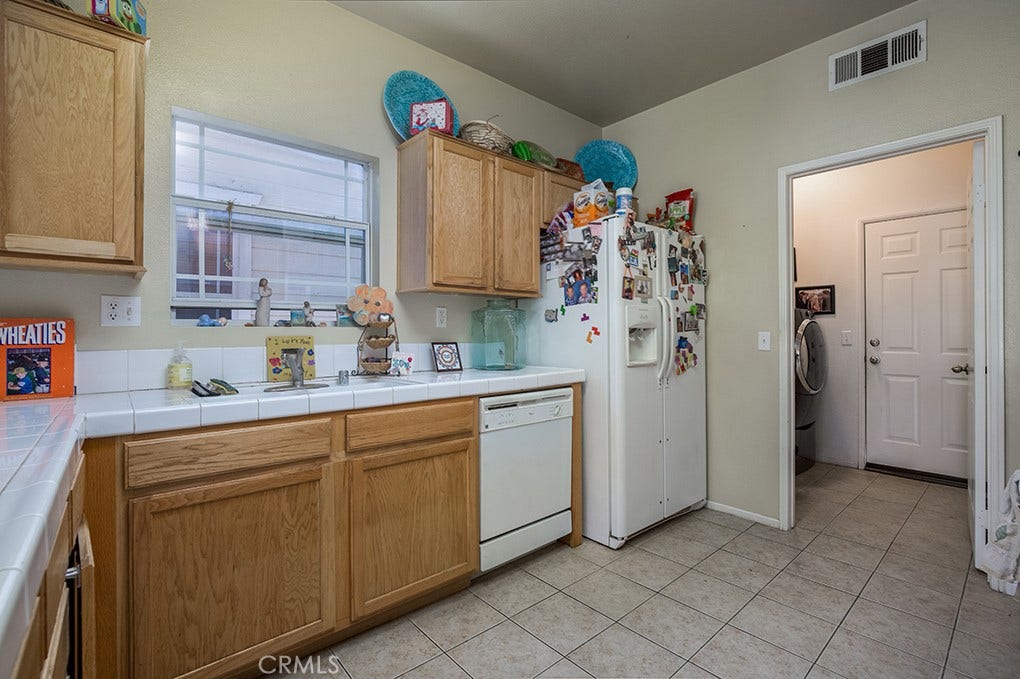 83 Orangewood Court, Redlands, CA 92373