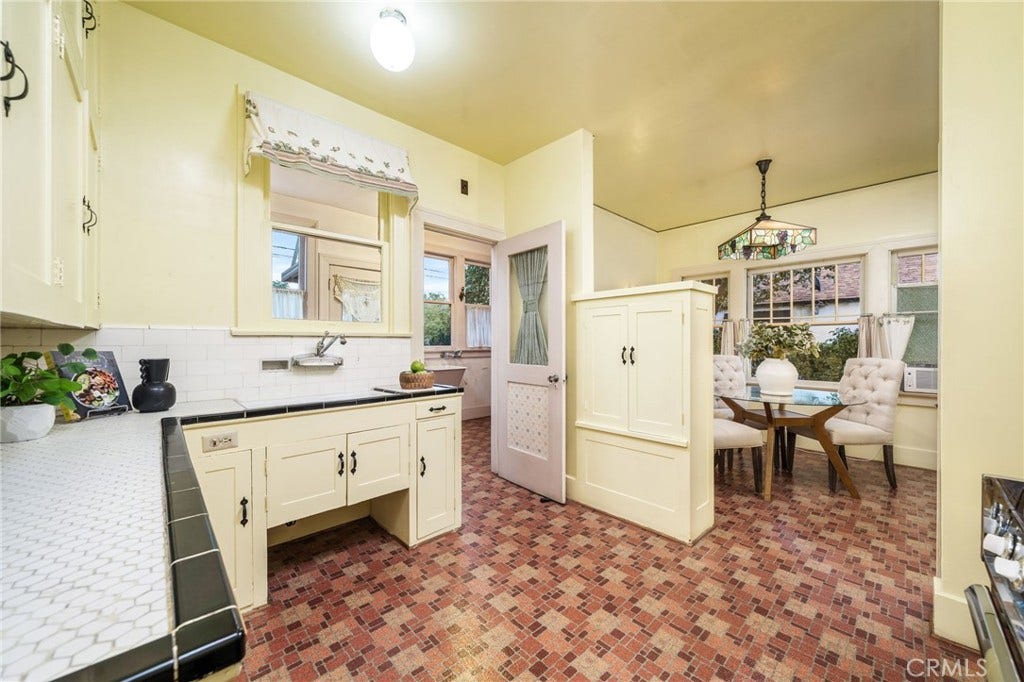 117 E J Street, Ontario, CA 91764 117 E J Street, Ontario, CA 91764