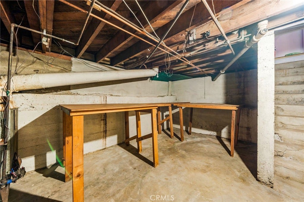 117 E J Street, Ontario, CA 91764 117 E J Street, Ontario, CA 91764