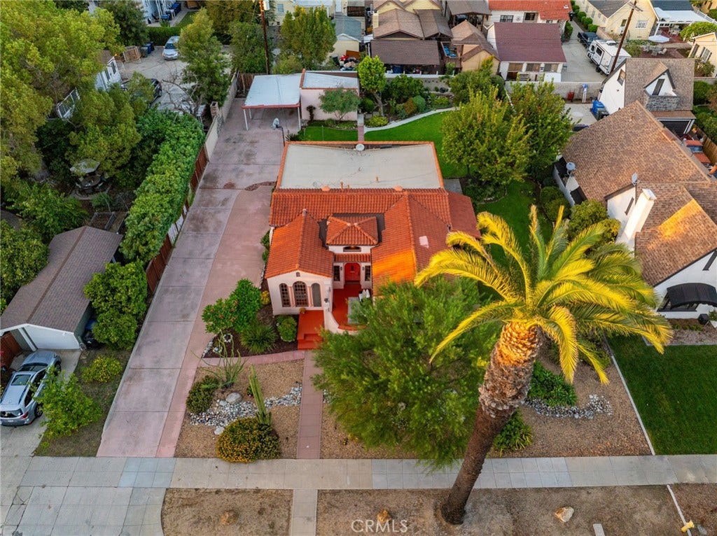 117 E J Street, Ontario, CA 91764 117 E J Street, Ontario, CA 91764