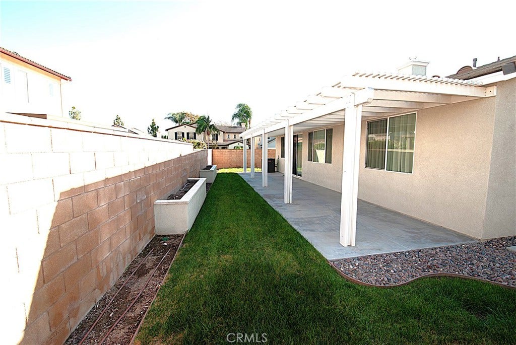 6564 Diamondback, Eastvale, CA 92880 6564 Diamondback, Eastvale, CA 92880