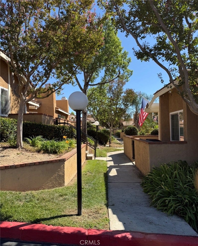 10050 Base Line Road, Rancho Cucamonga, CA 91701 Walkway to condo