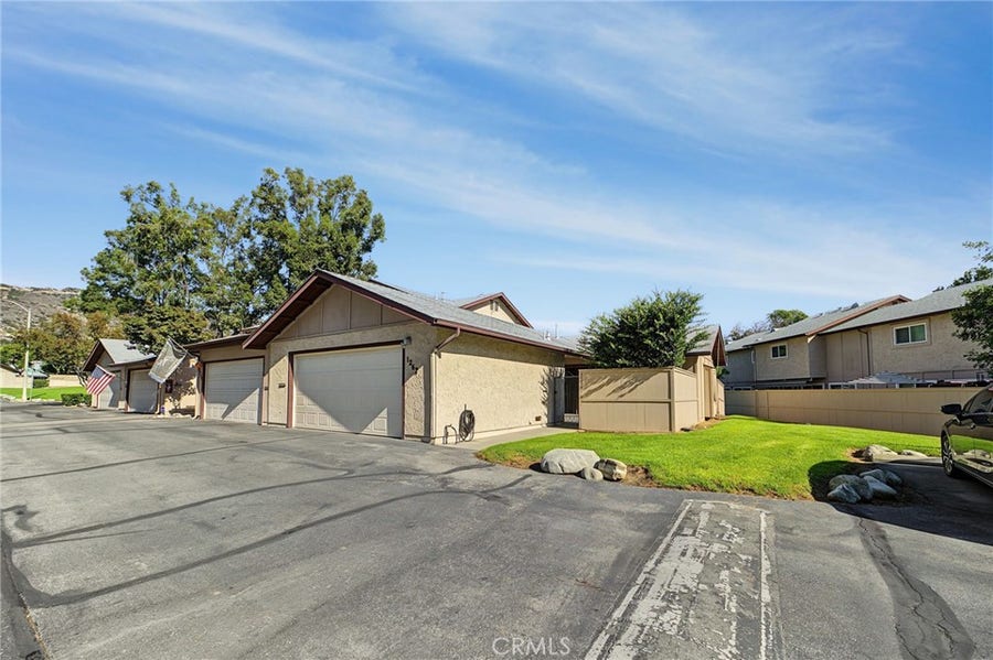 Property photo for 1262 N Tam O Shanter Drive, Azusa, CA