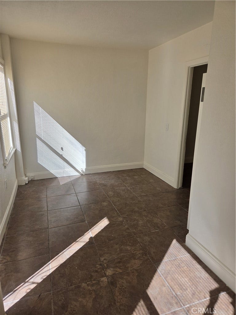 185 W Kingsley, Pomona, CA 91768 185 W Kingsley, Pomona, CA 91768