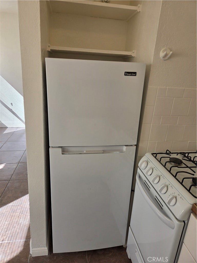 185 W Kingsley, Pomona, CA 91768 185 W Kingsley, Pomona, CA 91768