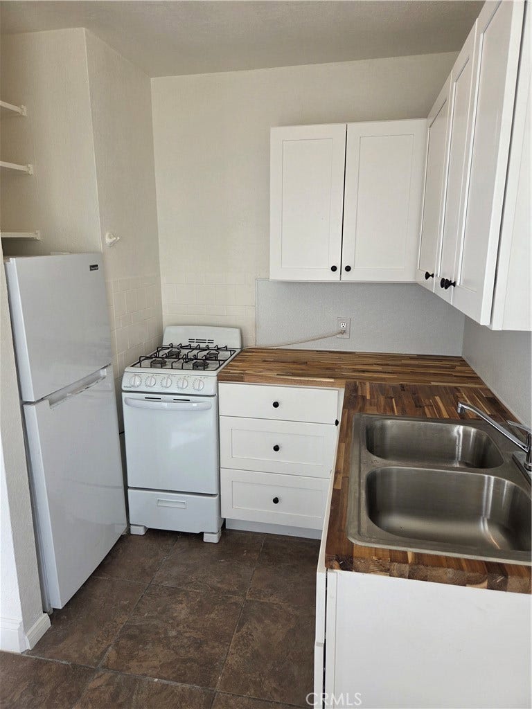 185 W Kingsley, Pomona, CA 91768 185 W Kingsley, Pomona, CA 91768