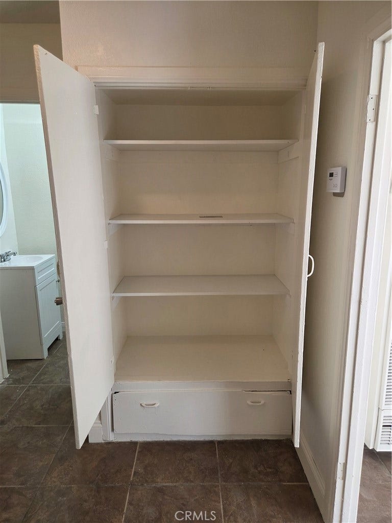 185 W Kingsley, Pomona, CA 91768 185 W Kingsley, Pomona, CA 91768