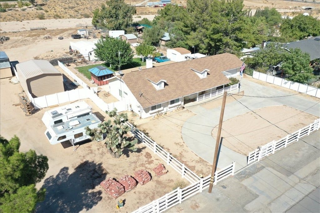 18014 Talisman Street, Hesperia, CA 92345 18014 Talisman Street, Hesperia, CA 92345