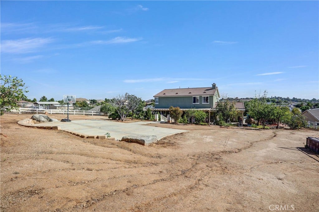18689 Hawkhill, Perris, CA 92570 18689 Hawkhill, Perris, CA 92570