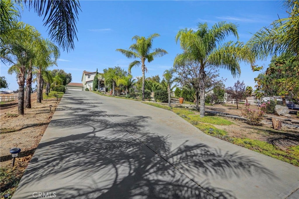 18689 Hawkhill, Perris, CA 92570 18689 Hawkhill, Perris, CA 92570