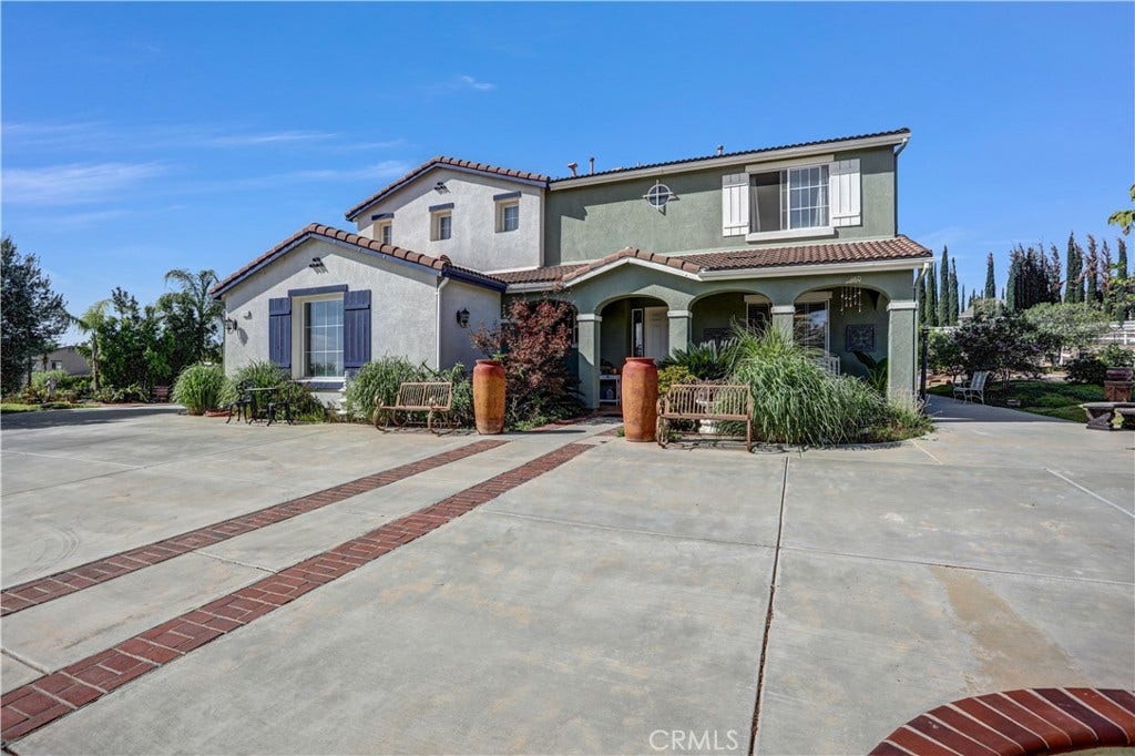 18689 Hawkhill, Perris, CA 92570 18689 Hawkhill, Perris, CA 92570