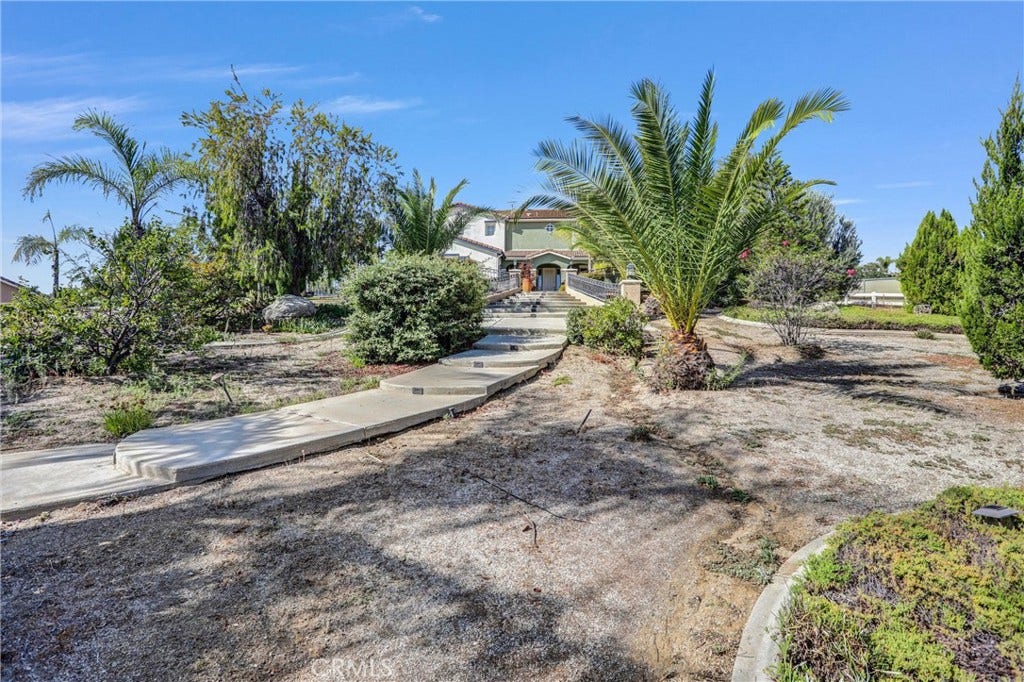 18689 Hawkhill, Perris, CA 92570 18689 Hawkhill, Perris, CA 92570