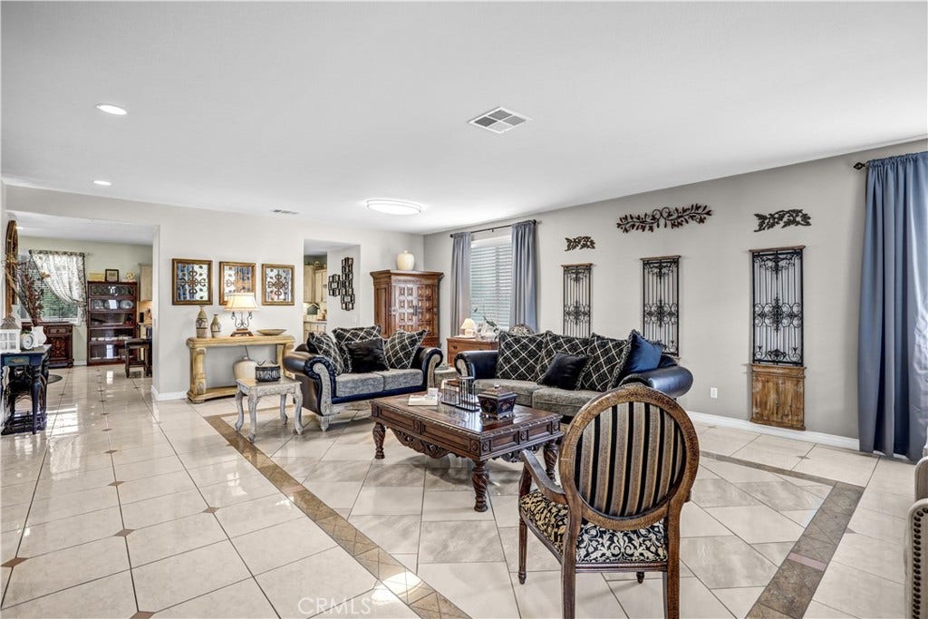 18689 Hawkhill, Perris, CA 92570 18689 Hawkhill, Perris, CA 92570