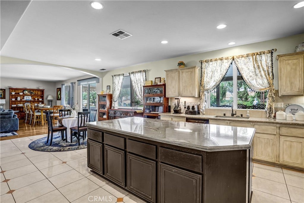 18689 Hawkhill, Perris, CA 92570 18689 Hawkhill, Perris, CA 92570