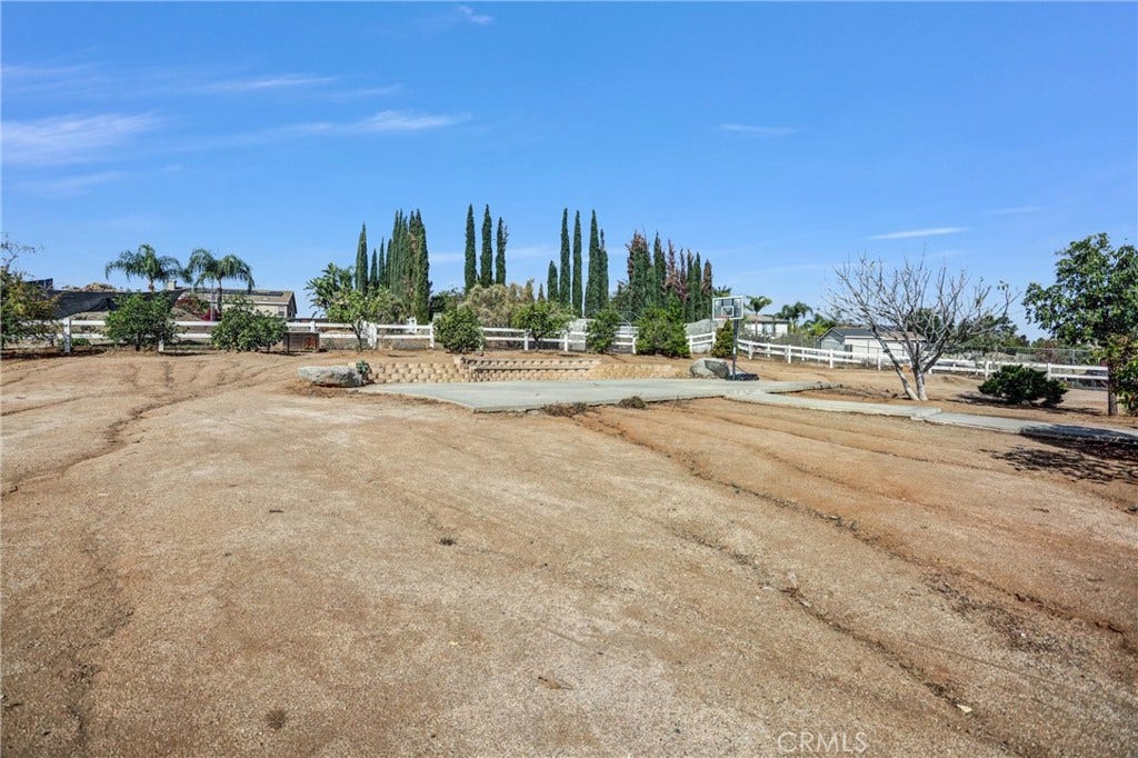 18689 Hawkhill, Perris, CA 92570 18689 Hawkhill, Perris, CA 92570
