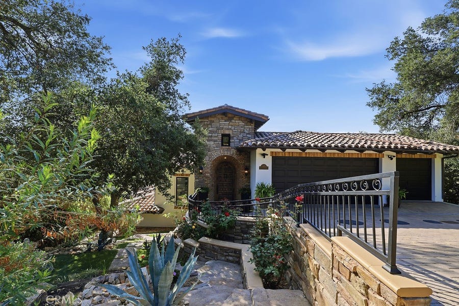 Property photo for 921 Monarch, La Canada Flintridge, CA