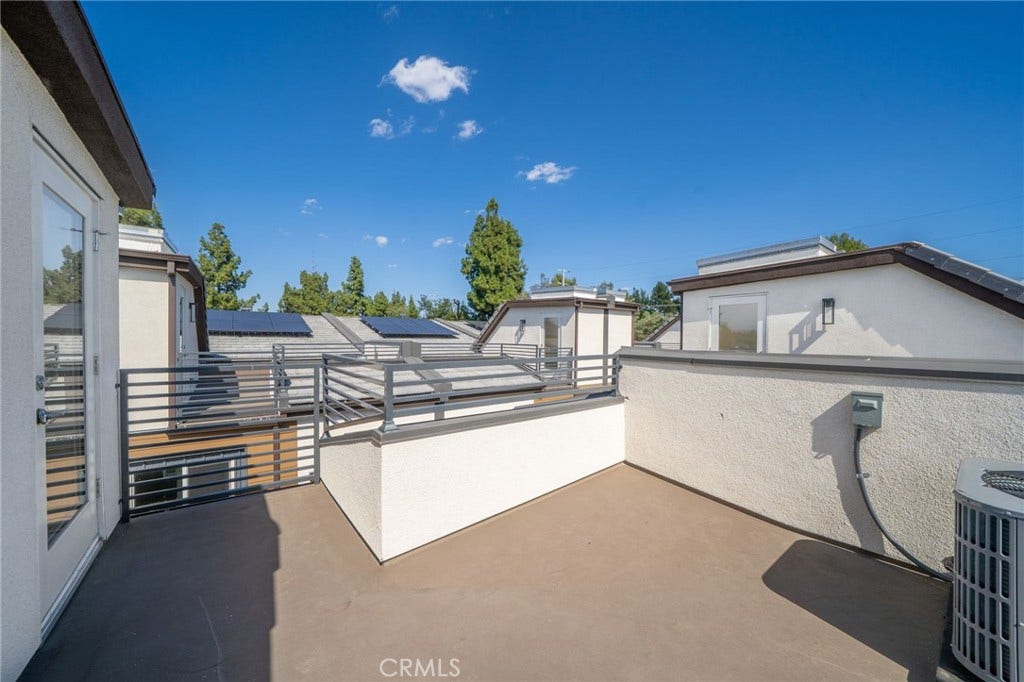 6837 N Haskell Avenue, Van Nuys, CA 91406 6837 N Haskell Avenue, Van Nuys, CA 91406