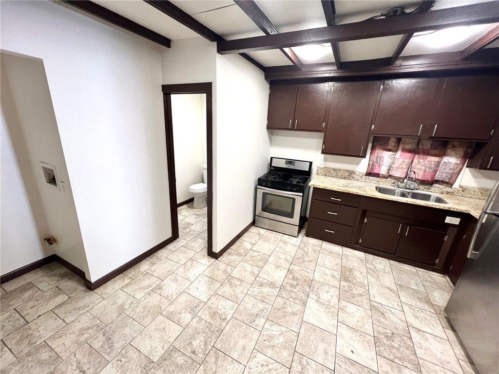 22821 Azalia Lane, Crestline, CA 92325 22821 Azalia Lane, Crestline, CA 92325
