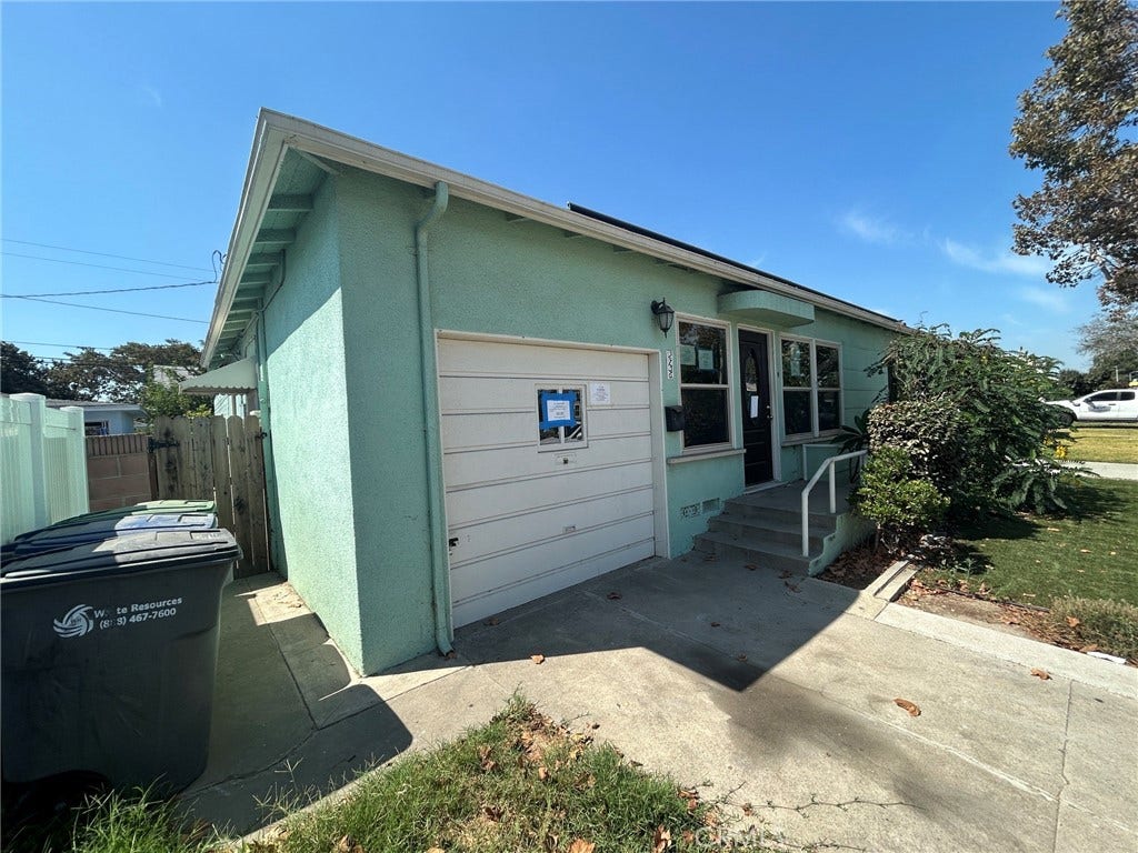 2736 E Jackson, Carson, CA 90810 2736 E Jackson, Carson, CA 90810