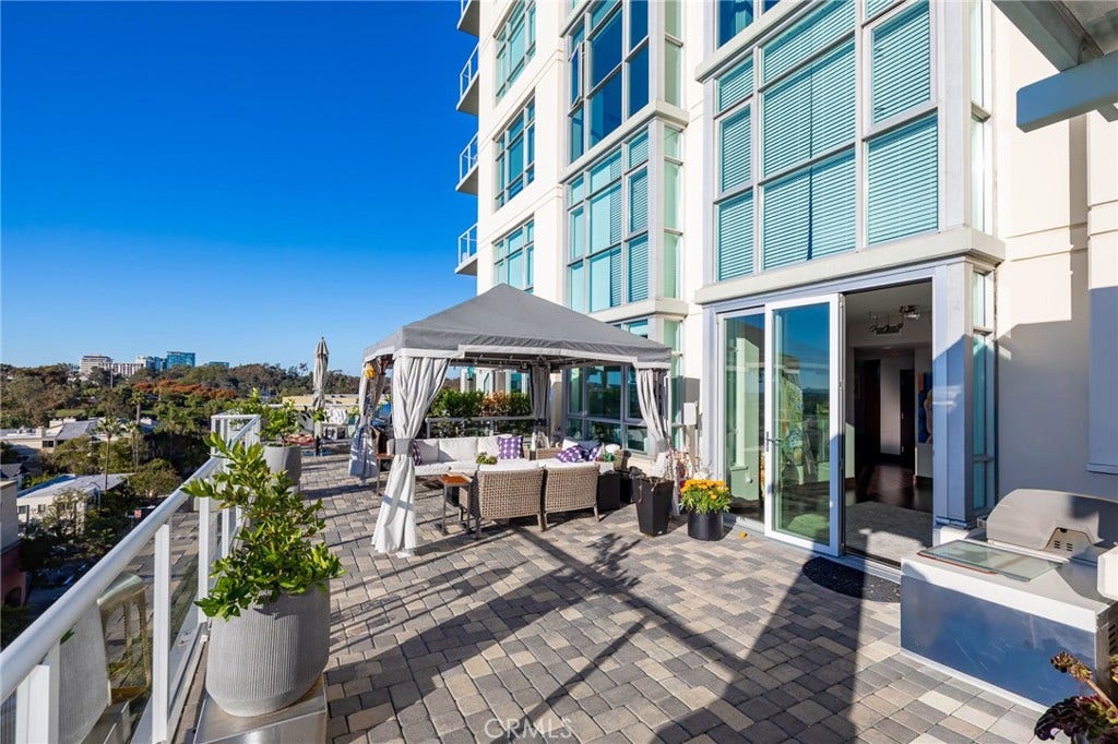 850 Beech, #1205, San Diego, CA 92101 850 Beech, #1205, San Diego, CA 92101