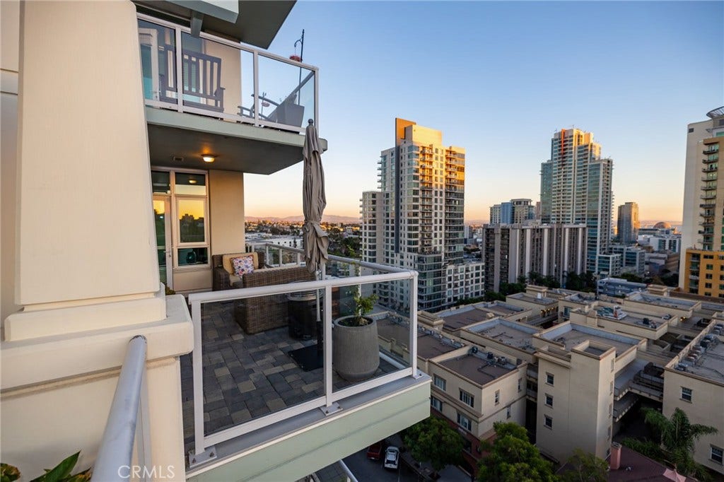 850 Beech, #1205, San Diego, CA 92101 850 Beech, #1205, San Diego, CA 92101